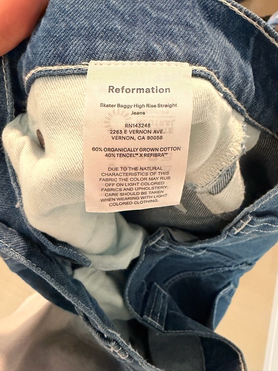 Reformation Sunny Denim Jeans in the Skater Baggy High Rise Straight. 28 - Picture 3 of 4